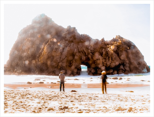 Big stone and sandy beach at Pfeiffer beach, Big Sur, California, USA Art Print by Timmy333