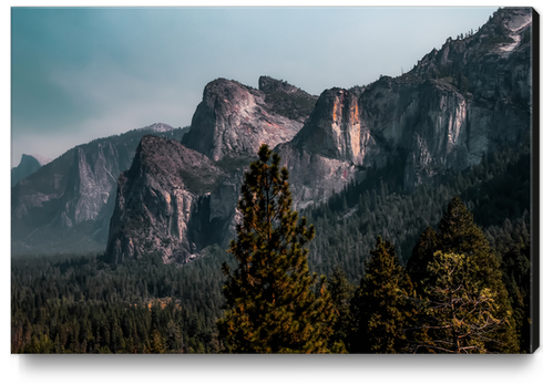 Mountains with blue sky at Yosemite national park California USA Canvas Print by Timmy333