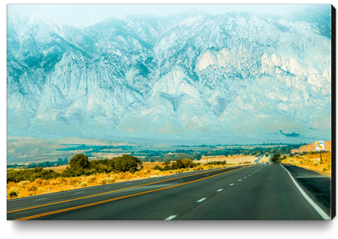 countryside road with mountains and foggy sky view in California, USA Canvas Print by Timmy333