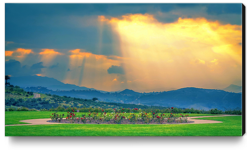 ray of light from the sky with mountain view, Simi Valley, USA Canvas Print by Timmy333