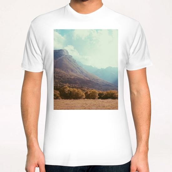 Mountains in the background v T-Shirt by Salvatore Russolillo